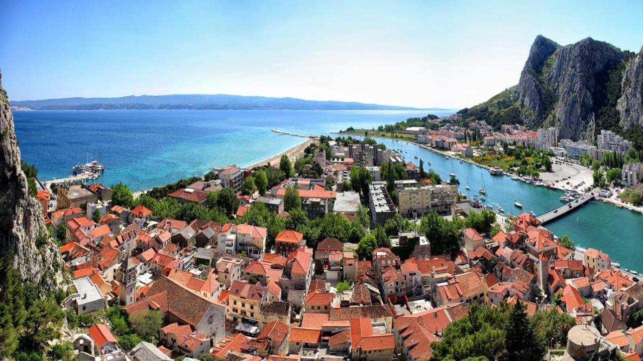 Apartments & Restaurant Galeb Marusici  Esterno foto