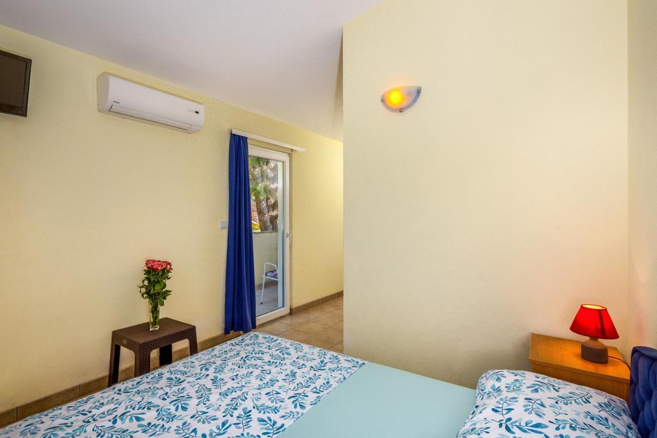 Apartments & Restaurant Galeb Marusici  Esterno foto